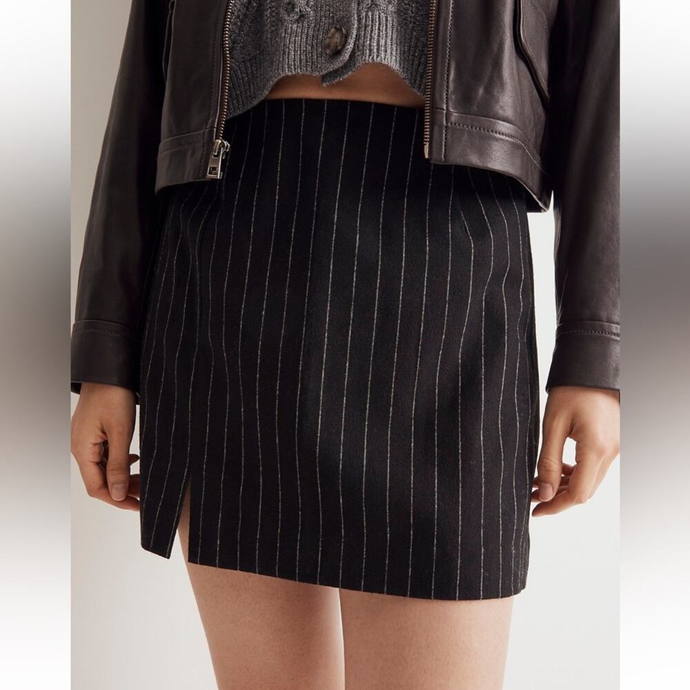 Madewell Wool-Blend Mini Skirt in Almost Black Pinstripe Size 8